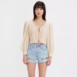 Levi’s Fawn Tie Top